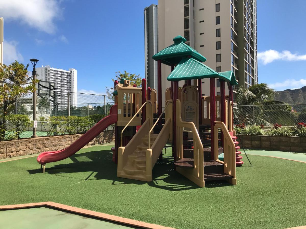Cozy Waikiki Getaway, Stroll To Beach With Free Parking Honolulu Esterno foto